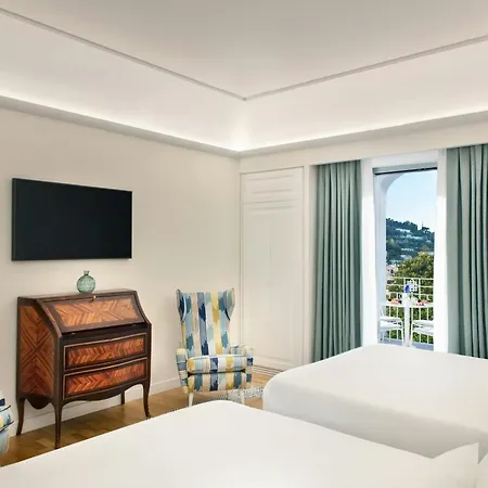 Pazziella, A Luxury Collection Hotel, מלון