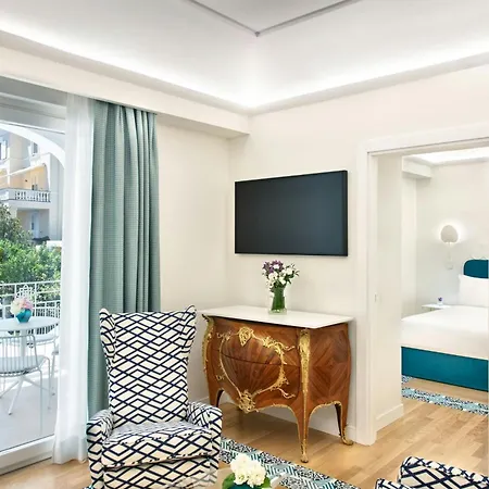 Pazziella, A Luxury Collection Hotel, מלון 5*