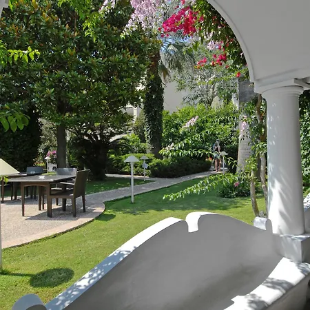 Pazziella Garden & 5*