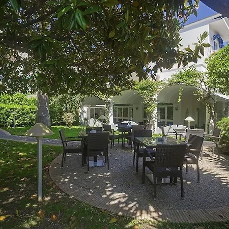 Hotel Pazziella Garden &