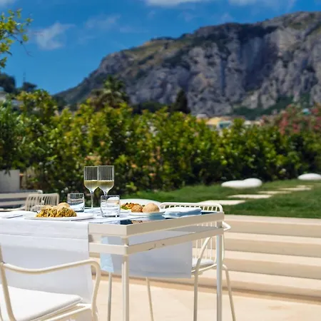 Pazziella Garden & Capri