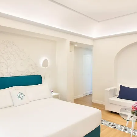 Pazziella Garden & 5*
