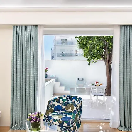 Pazziella Garden & 5*