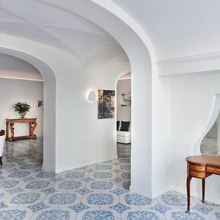 Pazziella Garden & Hotel 5*