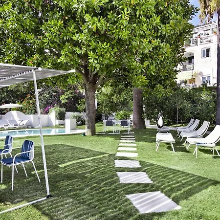 Pazziella Garden &