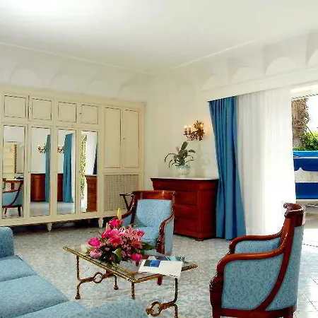Pazziella Garden & 5*